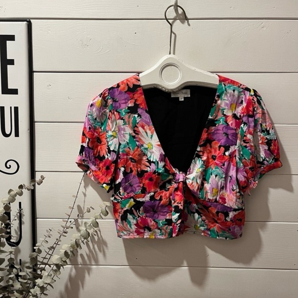 PRIVACY PLEASE Floral crop  top blouse size M